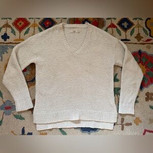 UGG Women's V-Neck Sweater in white